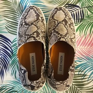 Steve Madden Fayna Natural Snake Print Slip on Shoe Sneakers White Rubber Soles